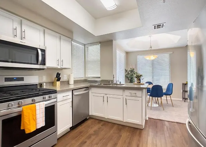 Cozysuites At Kierland Commons * Scottsdale