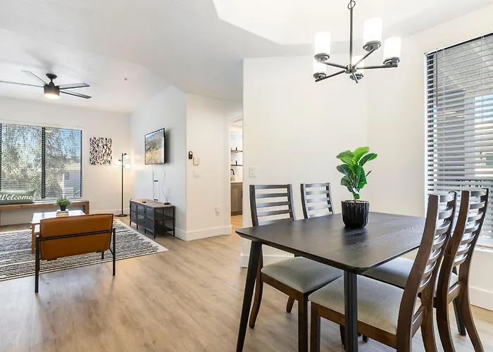 Cozysuites At Kierland Commons