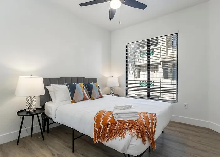 Cozysuites At Kierland Commons Apartment Scottsdale