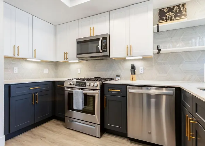 Cozysuites At Kierland Commons