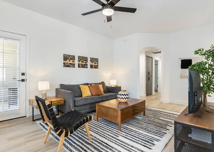 Cozysuites At Kierland Commons * Scottsdale