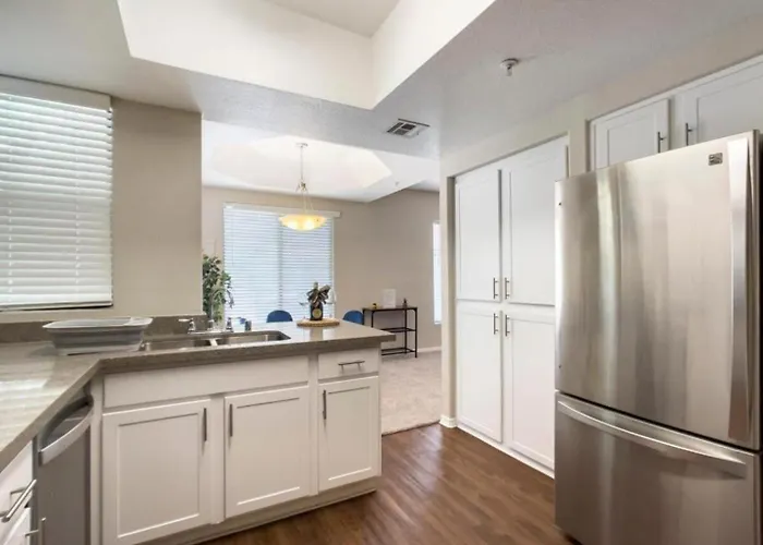 Cozysuites At Kierland Commons